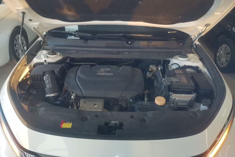 Used Baojun RC-5 2020 1.5T CVT Smart Shine Prestige Edition Engine Bay