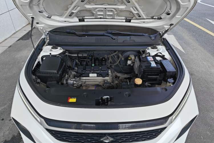 Used Baojun RC-5 2020 1.5L Manual Zhiyao Elite Edition Engine Bay