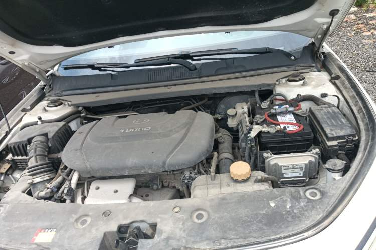 Used Baojun RC-5 2020 1.5T CVT Smart Luxury Edition Engine Bay