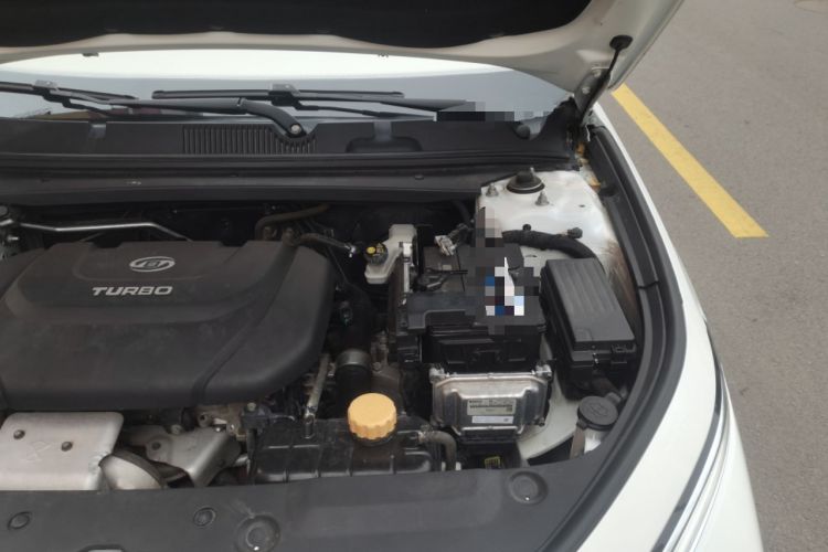 Used Baojun RC-5 2020 RC-5W 1.5T CVT Smart Shine Prestige Model Engine Bay Left