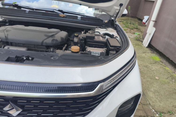 Used Baojun RC-5 2020 1.5T CVT Smart Luxury Edition Engine Bay Left