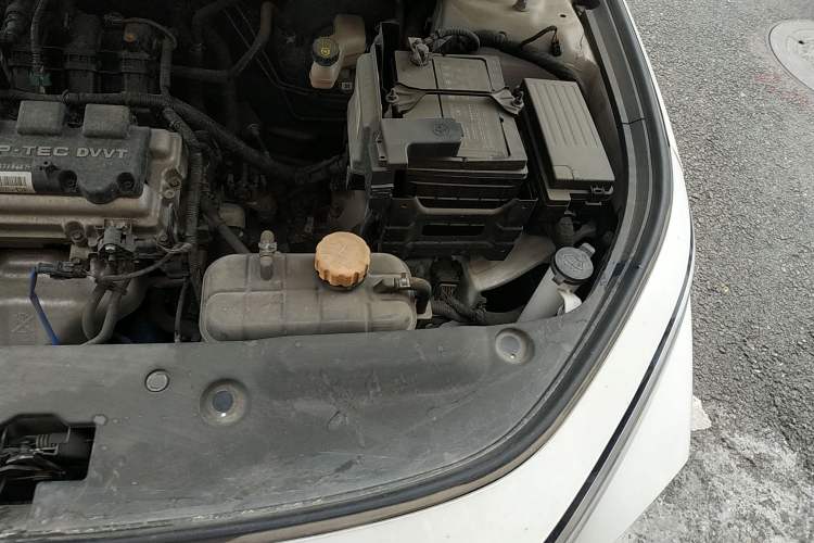 Used Baojun RC-5 2020 1.5L Manual Zhiyao Elite Edition Engine Bay Left