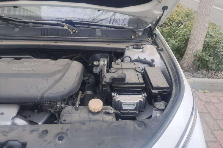Used Baojun RC-5 2020 1.5T CVT Smart Shine Prestige Edition Engine Bay Left
