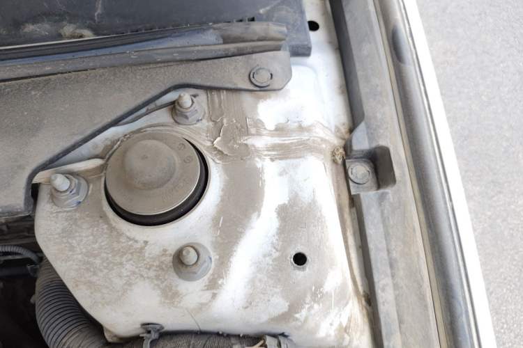 Used Baojun RC-5 2020 RC-5W 1.5L Manual Zhizhao Elite Edition Engine Bay Left