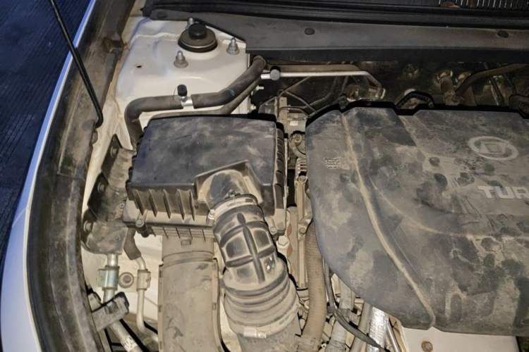 Used Baojun RC-5 2020 1.5T CVT Smart Luxury Edition Engine Bay Right