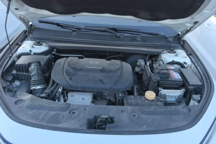 Used Baojun RC-5 2020 1.5T CVT Smart Shine Prestige Edition Engine Bay
