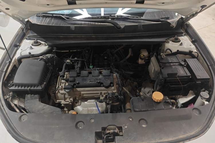 Used Baojun RC-5 2020 1.5L Manual Zhiyao Elite Edition Engine Bay