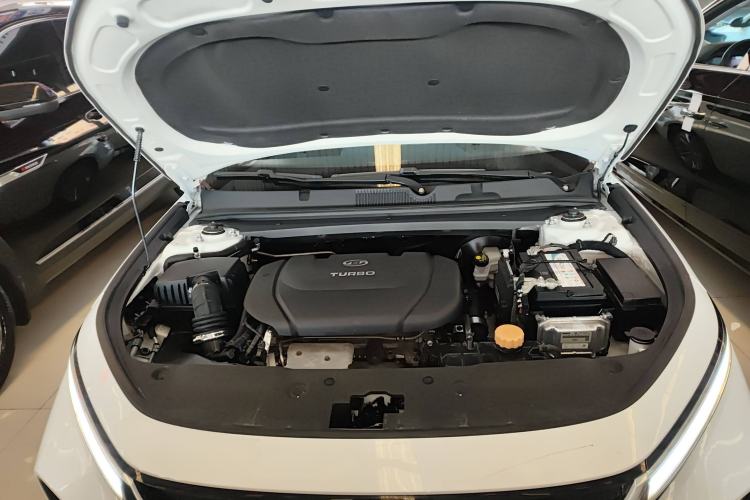 Used Baojun RC-5 2020 1.5T CVT Smart Shine Flagship Edition Engine Bay