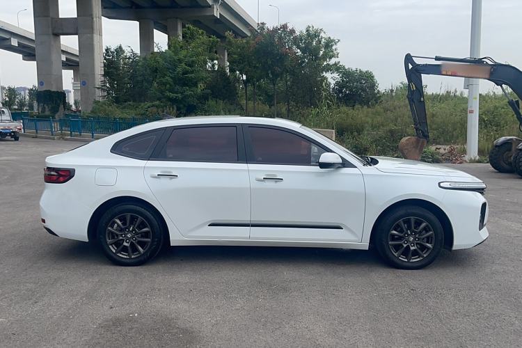 Used Baojun RC-5 2020 1.5L Manual Smart Luxury Edition Exterior 2