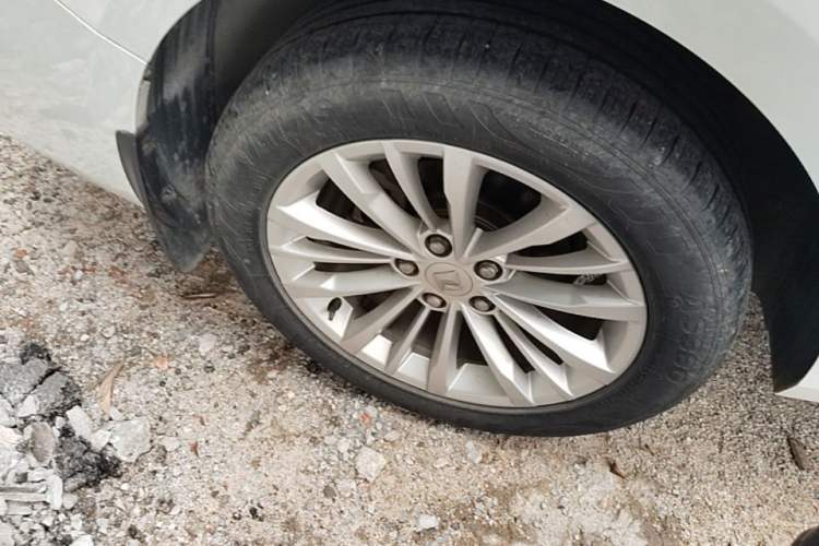 Used Baojun RC-5 2020 1.5T CVT Smart Luxury Edition Exterior 3