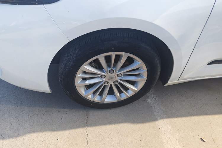 Used Baojun RC-5 2020 1.5T CVT Smart Luxury Edition Exterior 4