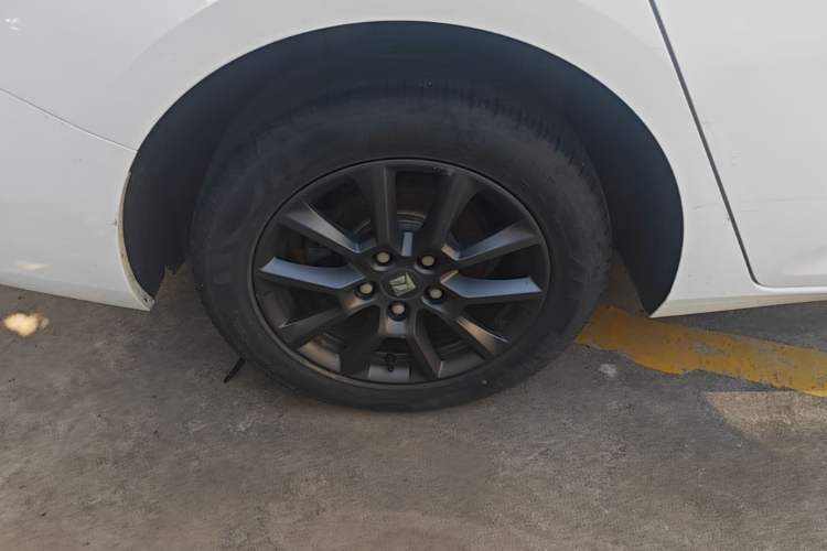 Used Baojun RC-5 2020 1.5L Manual Zhiyao Elite Edition Exterior 5