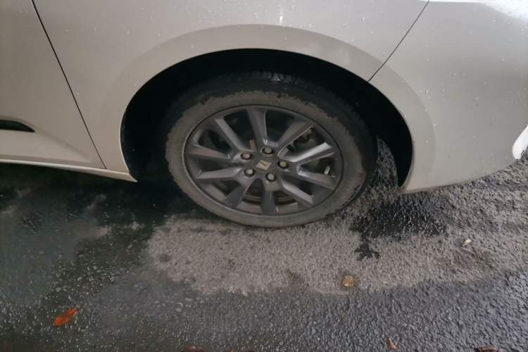 Used Baojun RC-5 2020 1.5L CVT Smart Elite Edition Exterior 7