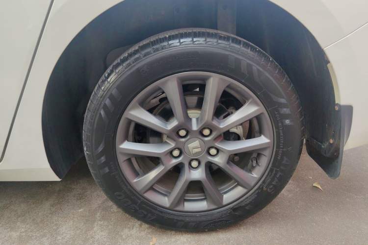 Used Baojun RC-5 2020 1.5L Manual Smart Luxury Edition Exterior 9