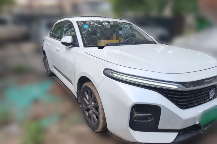 Used Baojun RC-5 2020 1.5L CVT Smart Elite Edition Front Right 45 Deg