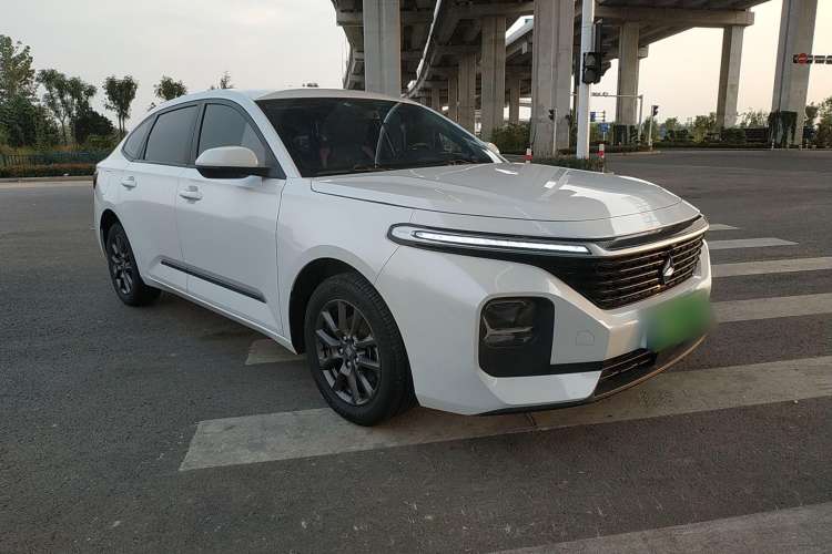 Used Baojun RC-5 2020 1.5L CVT Smart Elite Edition Front Right 45 Deg