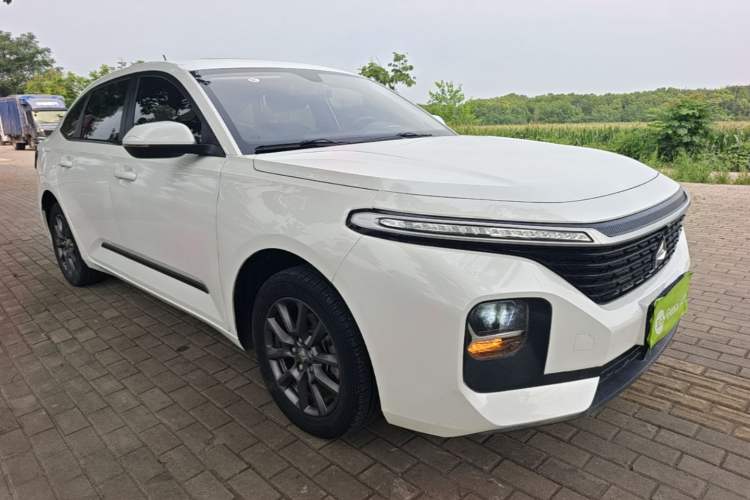 Used Baojun RC-5 2020 1.5L Manual Zhiyao Elite Edition Front Right 45 Deg