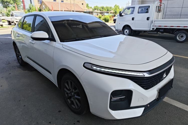 Used Baojun RC-5 2020 1.5L Manual Zhiyao Elite Edition Front Right 45 Deg