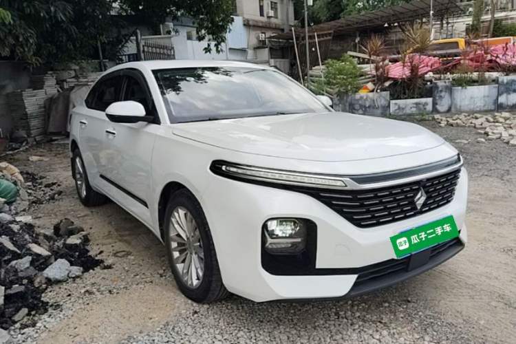 Used Baojun RC-5 2020 1.5T CVT Smart Luxury Edition Front Right 45 Deg