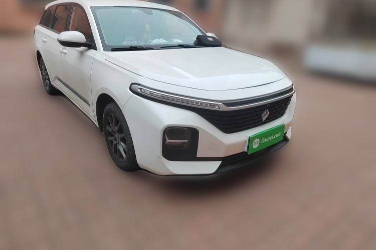 Used Baojun RC-5 2020 RC-5W 1.5L Manual Zhizhao Elite Edition Front Right 45 Deg