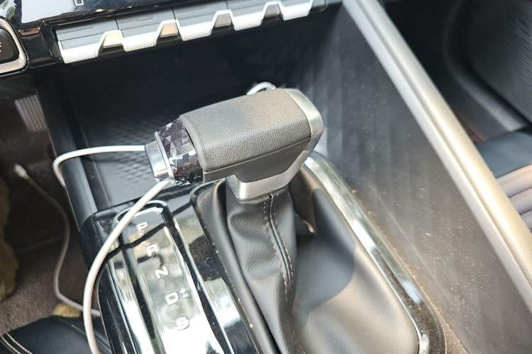 Used Baojun RC-5 2020 1.5T CVT Smart Luxury Edition Gear Lever