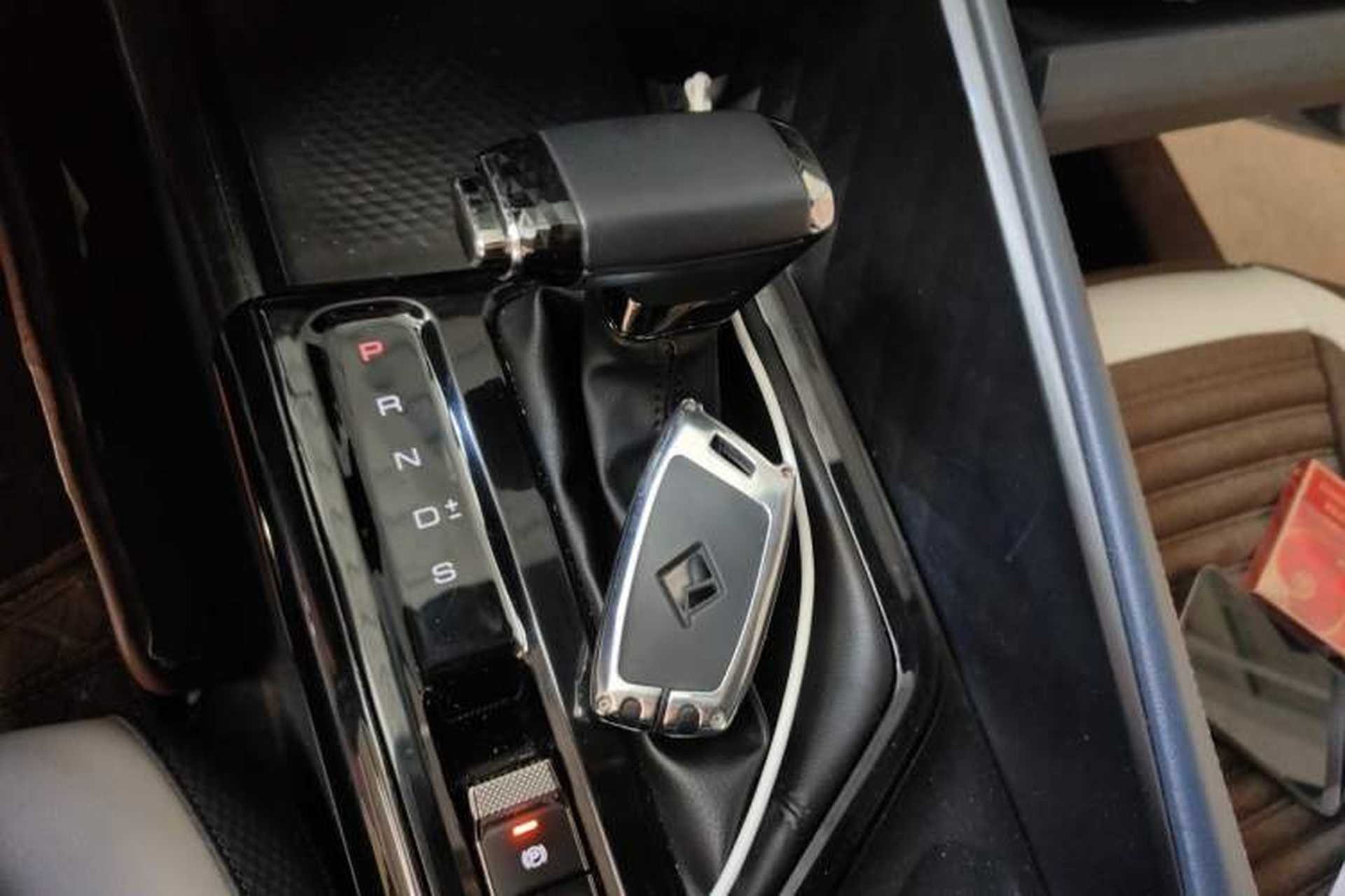 Used Baojun RC-5 2020 1.5T CVT Smart Shine Prestige Edition Gear Lever