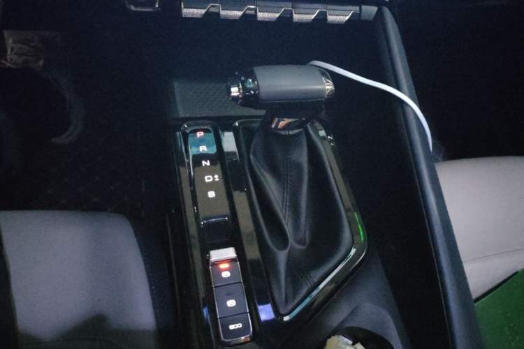 Used Baojun RC-5 2020 1.5T CVT Smart Shine Prestige Edition Gear Lever