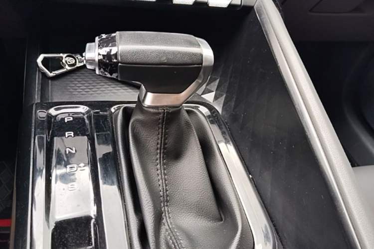 Used Baojun RC-5 2020 1.5T CVT Smart Luxury Edition Gear Lever