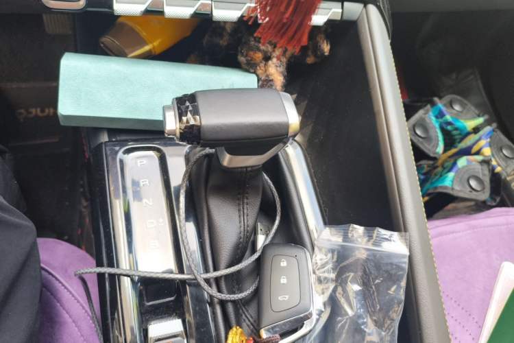 Used Baojun RC-5 2020 1.5T CVT Smart Luxury Edition Gear Lever