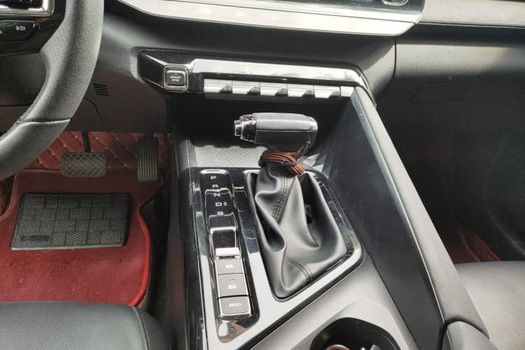 Used Baojun RC-5 2020 1.5T CVT Smart Shine Flagship Edition Gear Lever