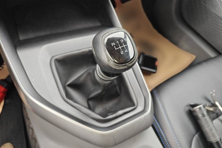 Used Baojun RC-5 2020 RC-5W 1.5L Manual Zhizhao Elite Edition Gear Lever