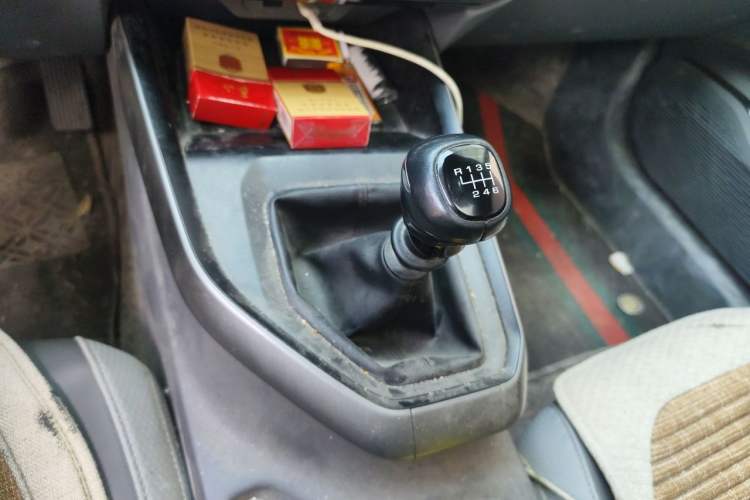 Used Baojun RC-5 2020 1.5L Manual Smart Luxury Edition Gear Lever