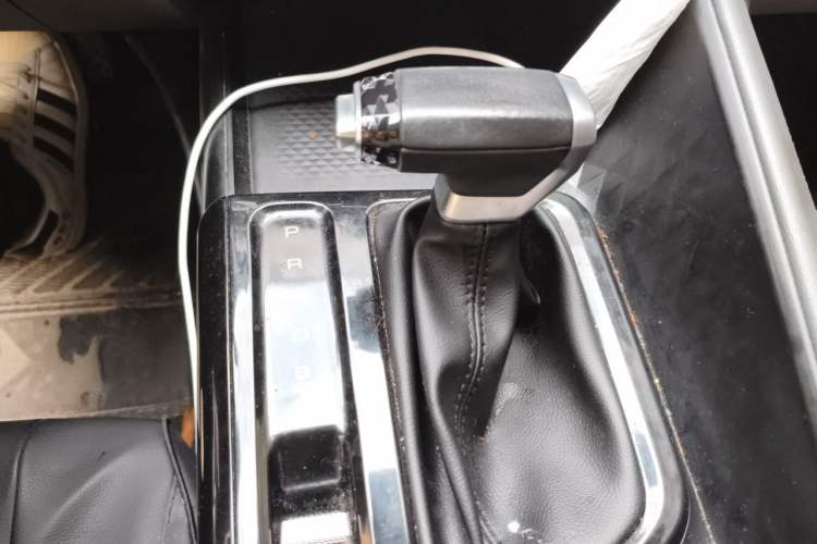 Used Baojun RC-5 2020 1.5L CVT Smart Elite Edition Gear Lever