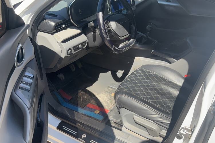 Used Baojun RC-5 2020 1.5L Manual Zhiyao Elite Edition Interior 1