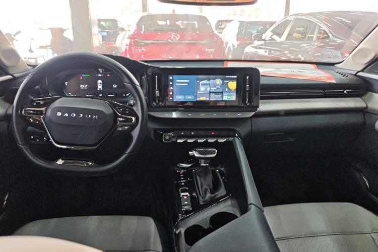 Used Baojun RC-5 2020 1.5T CVT Smart Shine Prestige Edition Interior 2