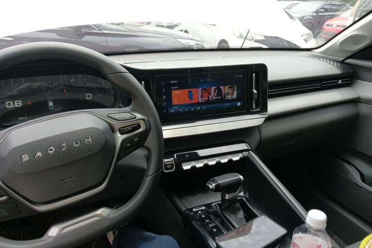 Used Baojun RC-5 2020 1.5T CVT Smart Luxury Edition Interior 2