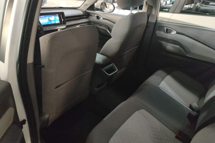 Used Baojun RC-5 2020 1.5L Manual Zhiyao Elite Edition Interior 2