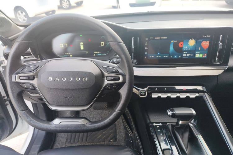 Used Baojun RC-5 2020 RC-5W 1.5T CVT Smart Luxury Edition Interior 3