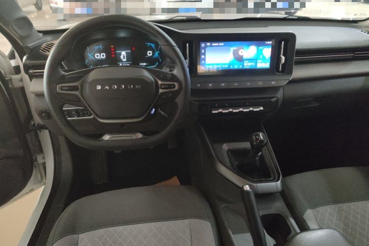 Used Baojun RC-5 2020 1.5L Manual Zhiyao Elite Edition Interior 3