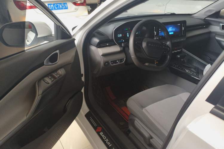 Used Baojun RC-5 2020 1.5L CVT Smart Elite Edition Interior 3