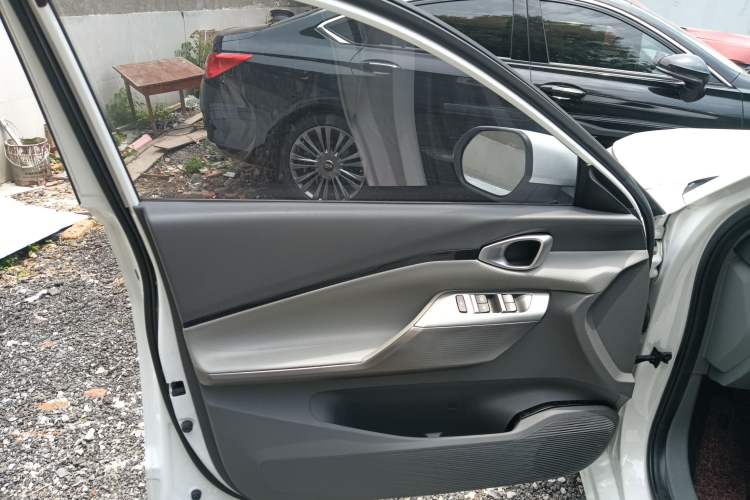 Used Baojun RC-5 2020 1.5T CVT Smart Luxury Edition Interior 7