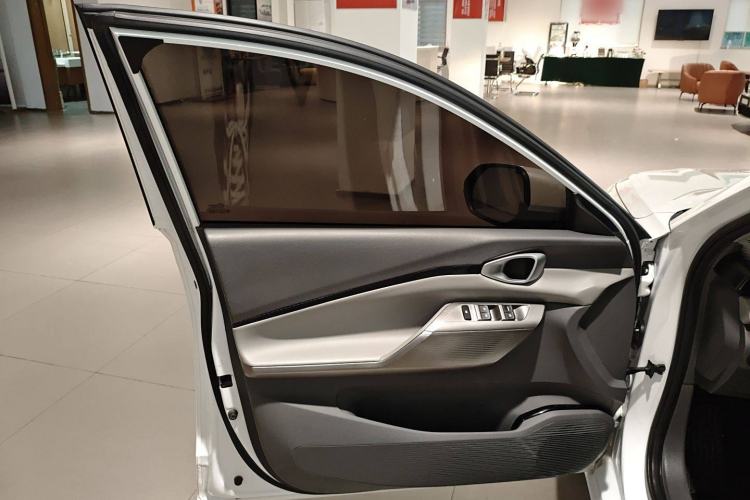 Used Baojun RC-5 2020 1.5L CVT Smart Elite Edition Interior 7