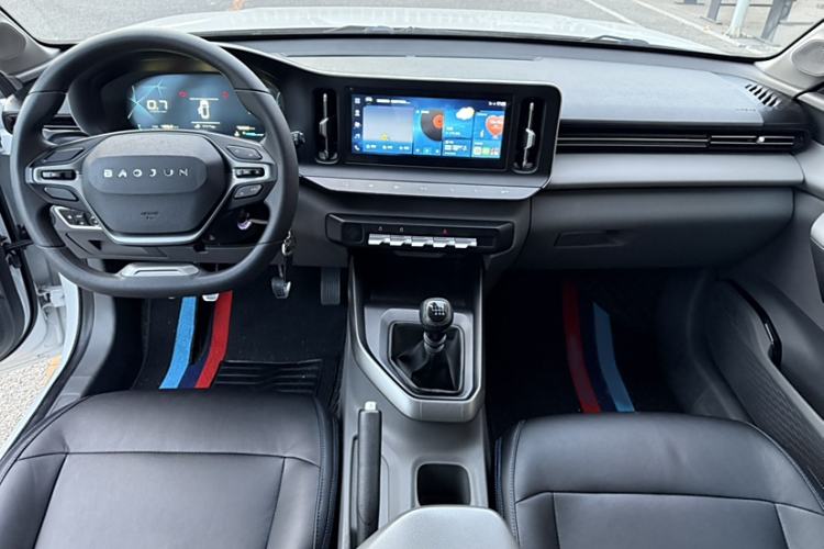Used Baojun RC-5 2020 RC-5W 1.5L Manual Zhizhao Elite Edition Interior 9