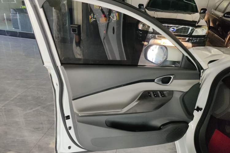 Used Baojun RC-5 2020 1.5L Manual Zhiyao Elite Edition Left Front Door Interior