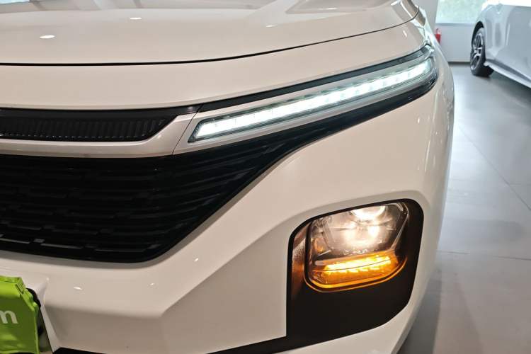Used Baojun RC-5 2020 1.5L CVT Smart Elite Edition Left Front Headlight