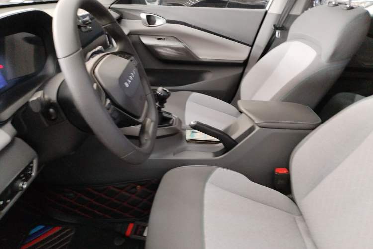 Used Baojun RC-5 2020 RC-5W 1.5L Manual Zhizhao Elite Edition Left Front Seat