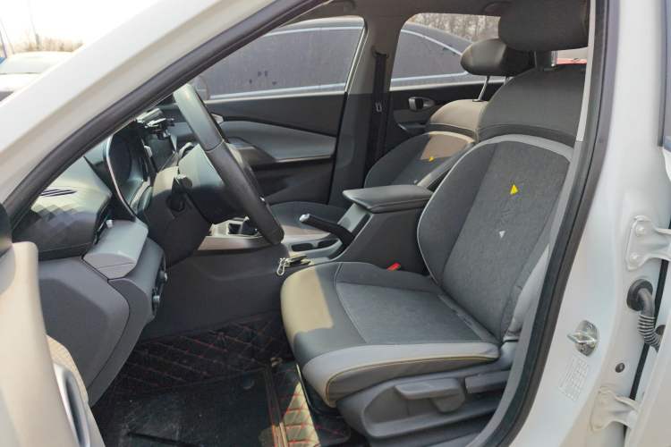Used Baojun RC-5 2020 1.5L Manual Smart Luxury Edition Left Front Seat