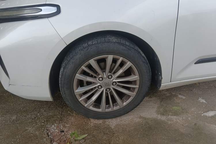 Used Baojun RC-5 2020 1.5T CVT Smart Shine Prestige Edition Left Front Wheel Hub