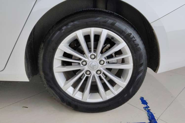 Used Baojun RC-5 2020 RC-5W 1.5T CVT Smart Luxury Edition Left Front Wheel Hub