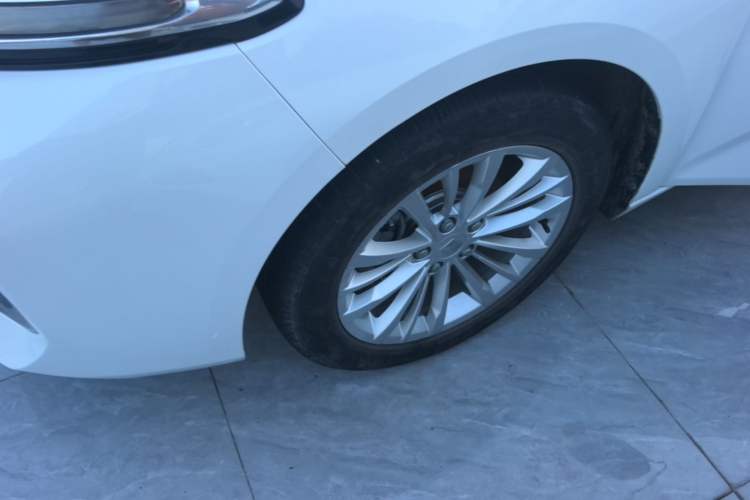 Used Baojun RC-5 2020 1.5T CVT Smart Shine Prestige Edition Left Front Wheel Hub